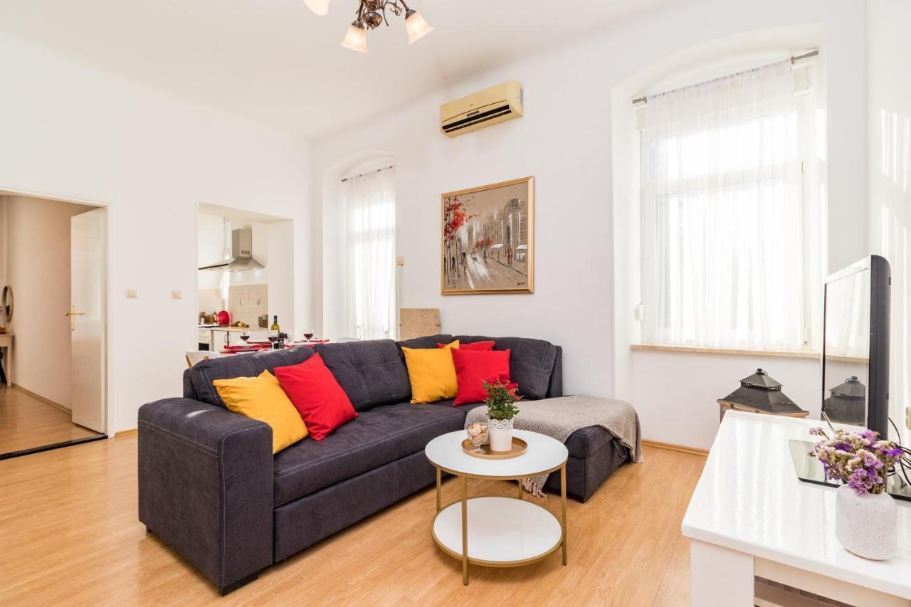 Apartman Lussi Pula Ngoại thất bức ảnh